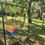 לינה וארוחת בוקר Is Murdegus 3*