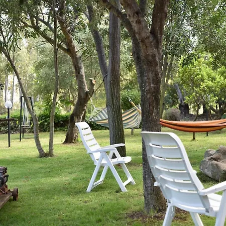 Is Murdegus לינה וארוחת בוקר Tortolì