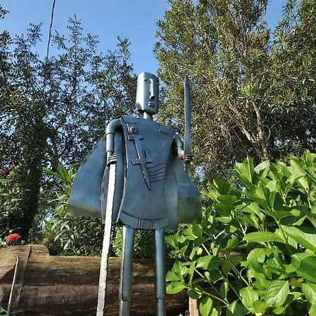 Is Murdegus לינה וארוחת בוקר