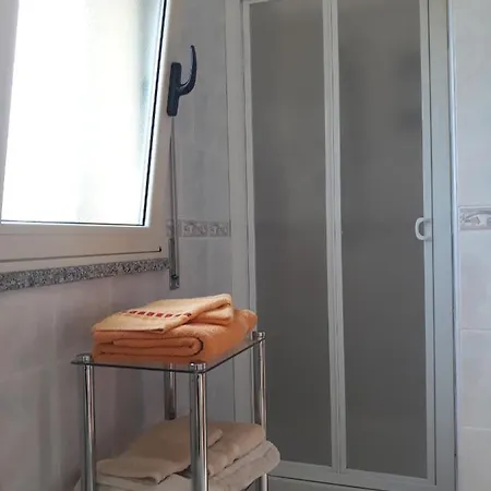 Is Murdegus לינה וארוחת בוקר 3*