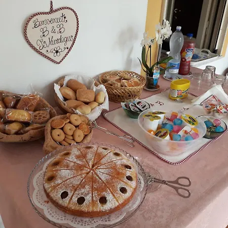 Is Murdegus לינה וארוחת בוקר