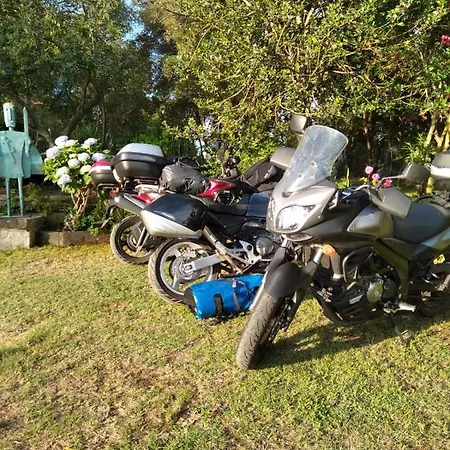 Is Murdegus לינה וארוחת בוקר Tortolì